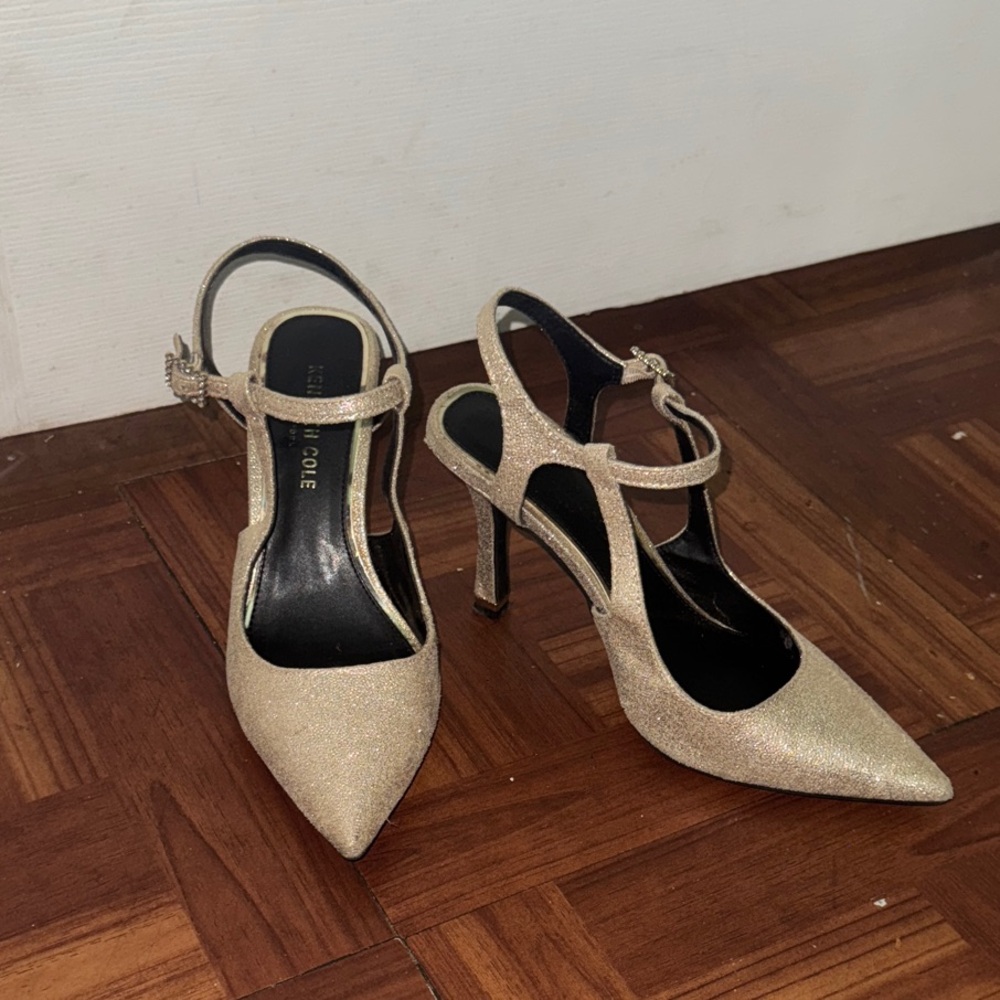Kenneth Cole Sparkling Gold Pointed Heels